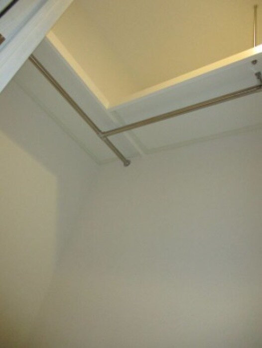 物件内観写真15　(収納)