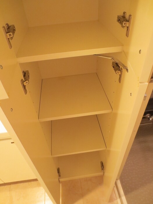 物件内観写真15　(収納)