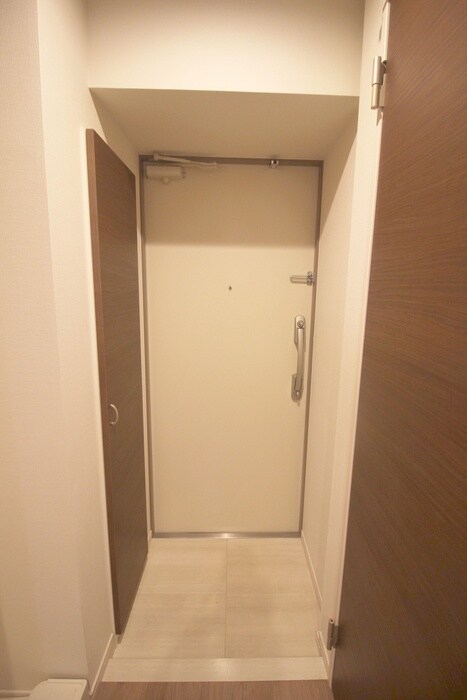 物件内観写真15　(玄関)