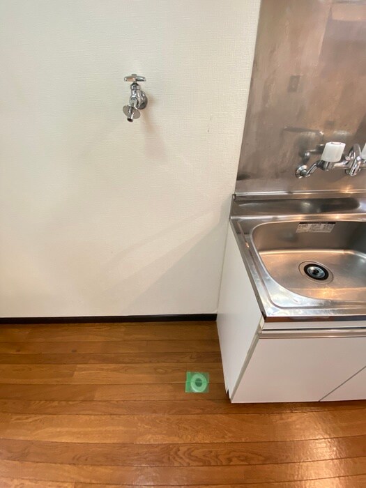 物件内観写真7　(洗濯機置場)