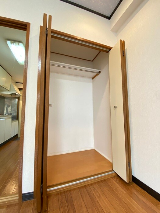 物件内観写真16　(収納)