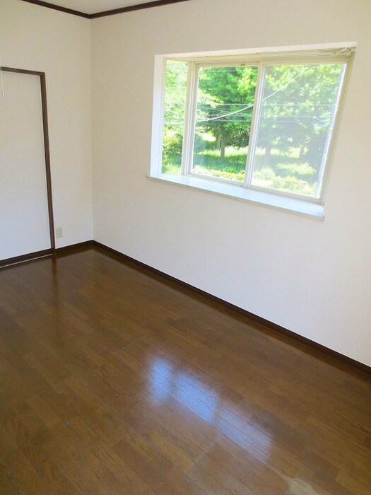 物件内観写真5　(居室)