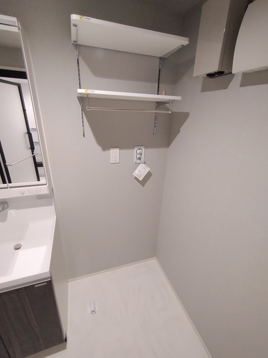 物件内観写真15　(洗濯機置場)