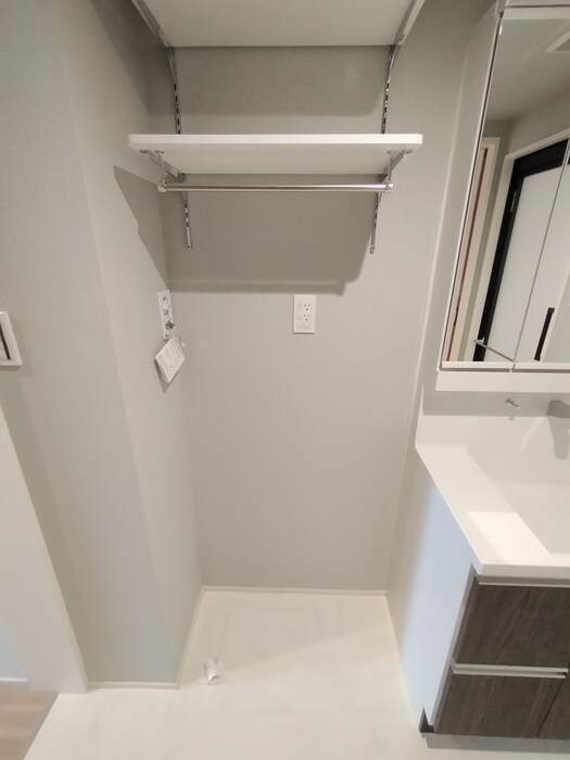 物件内観写真15　(洗濯機置場)