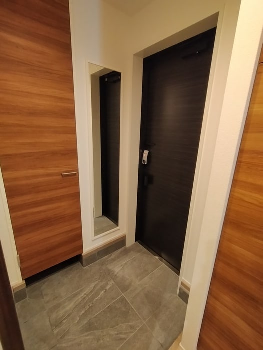 物件内観写真18　(玄関)