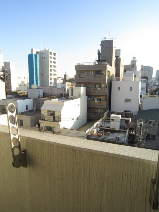 物件内観写真11　(室内からの展望)