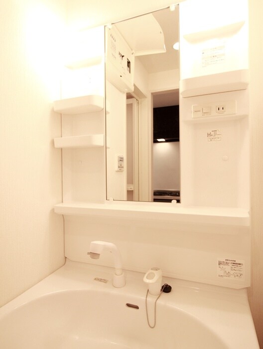 物件内観写真13　(洗面)