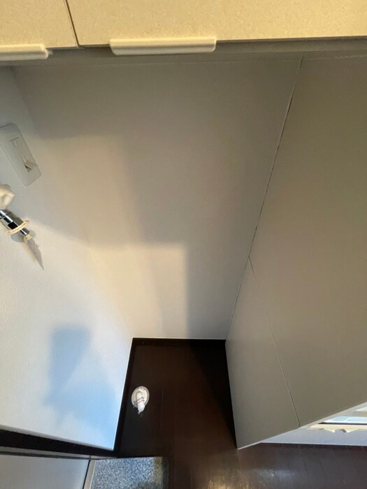 物件内観写真15　(洗濯機置場)