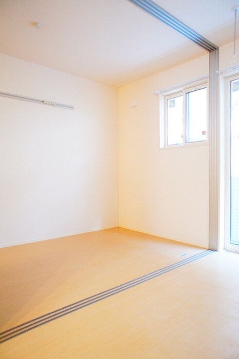 物件内観写真15　(居室)