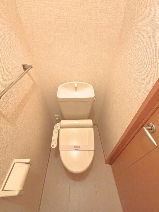 物件内観写真15　(トイレ)