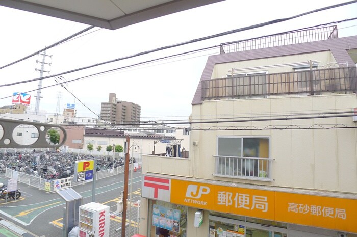 物件内観写真20　(室内からの展望)