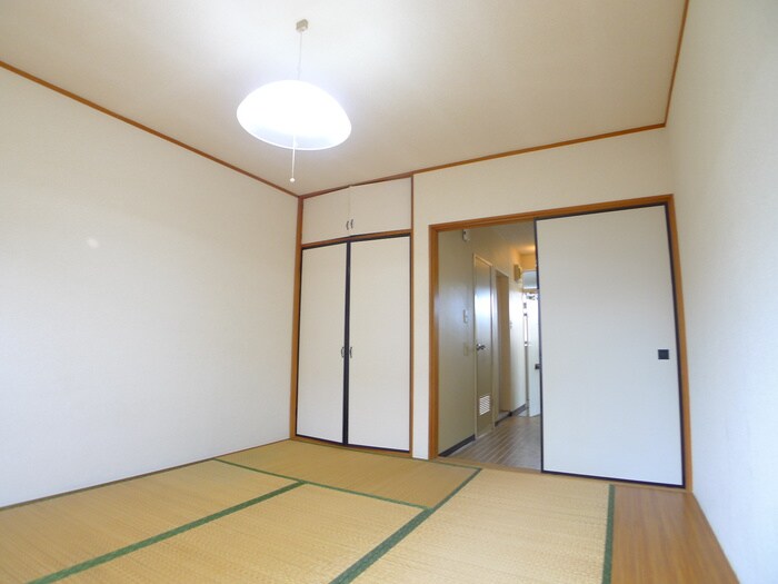 物件内観写真8　(居室)