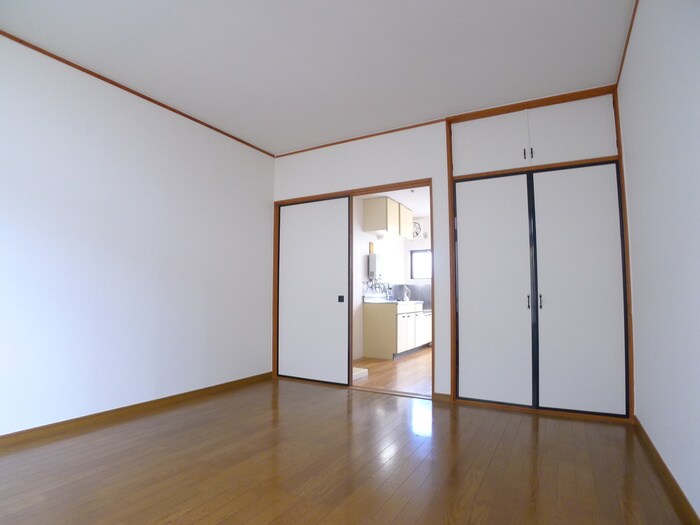 物件内観写真8　(居室)