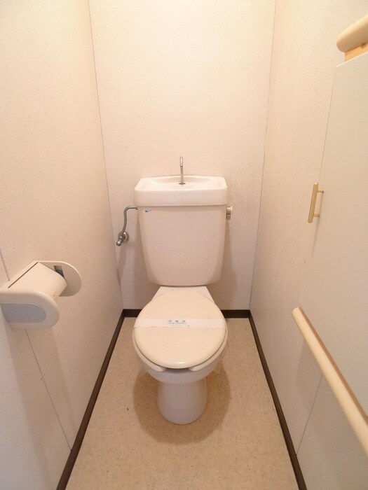 物件内観写真12　(トイレ)