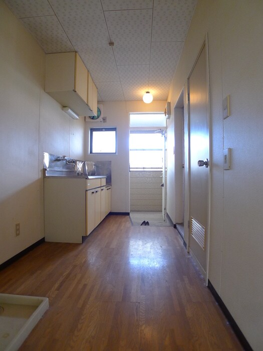 物件内観写真19　(廊下)