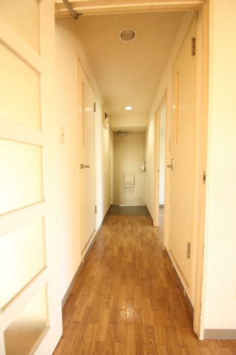 物件内観写真19　(廊下)
