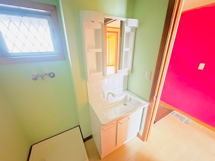 物件内観写真12　(洗面)