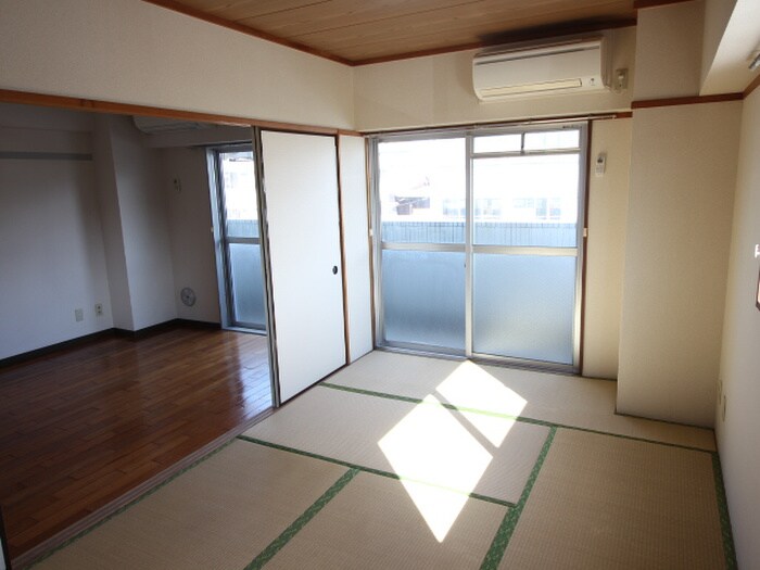 物件内観写真10　(居室)