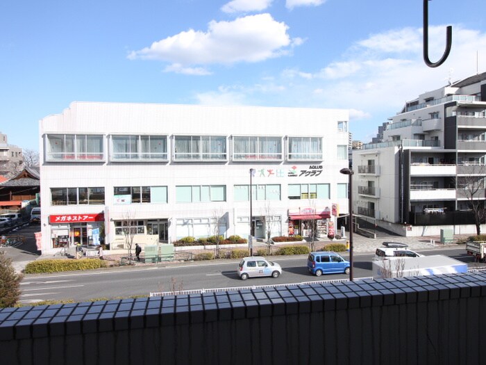 物件内観写真21　(室内からの展望)