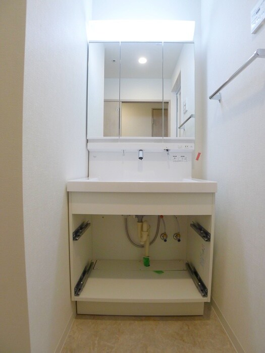 物件内観写真11　(洗面)