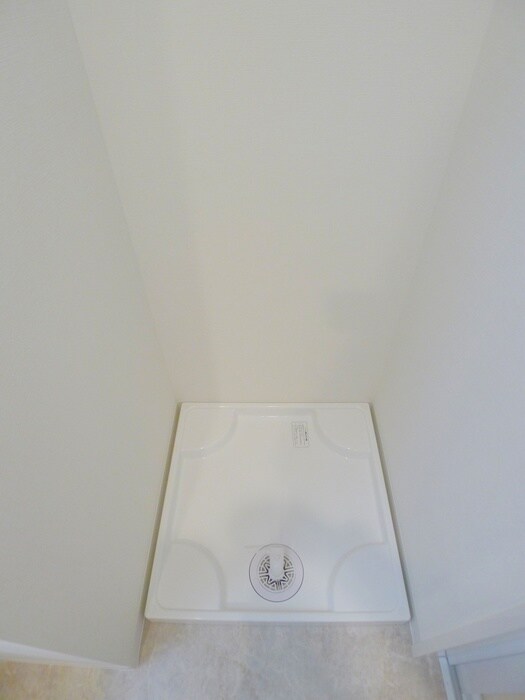 物件内観写真12　(洗濯機置場)