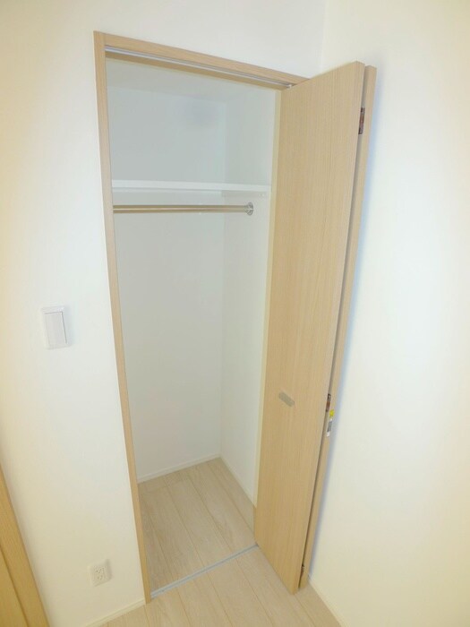 物件内観写真12　(収納)