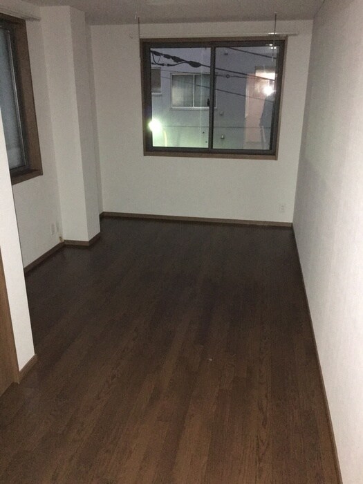 物件内観写真4　(居室)