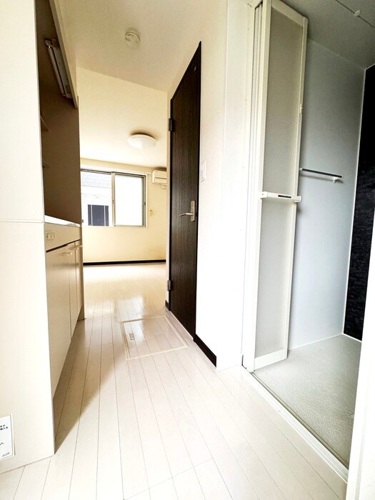 物件内観写真22　(廊下)