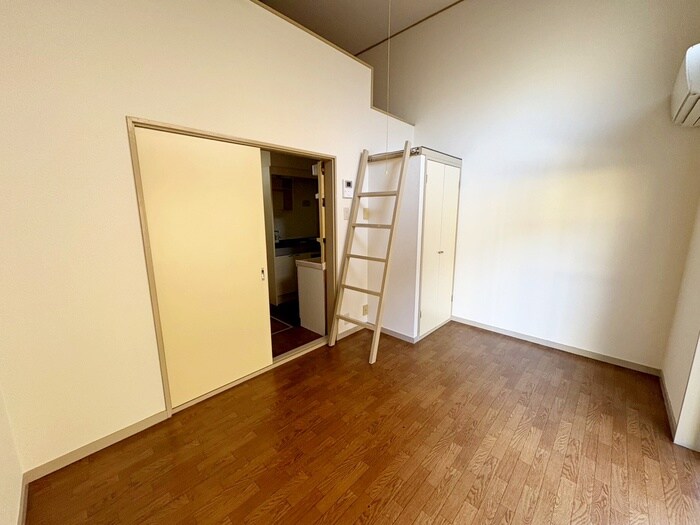 物件内観写真8　(居室)