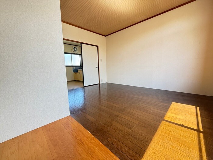 物件内観写真9　(居室)