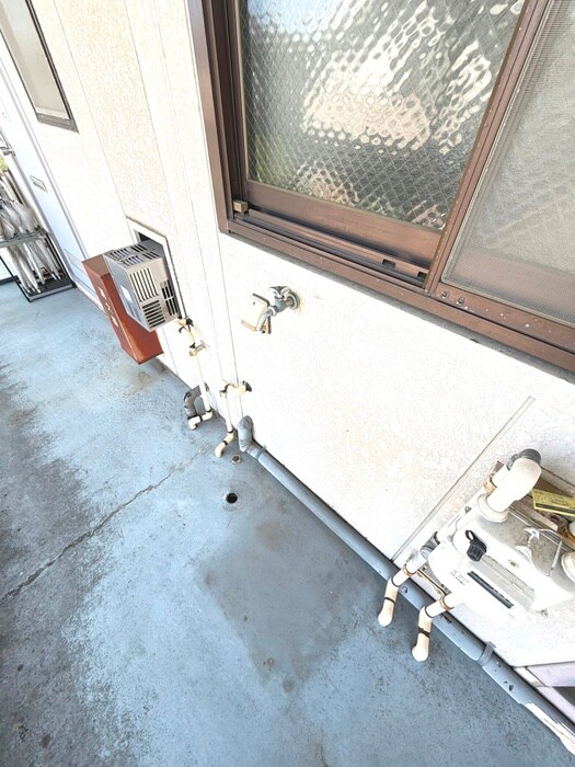 物件内観写真18　(洗濯機置場)