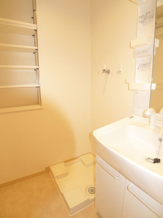 物件内観写真9　(洗面)