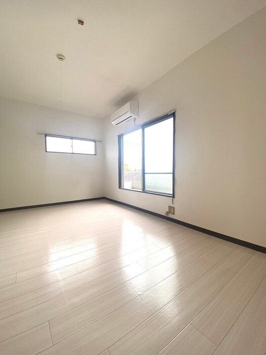 物件内観写真10　(居室)