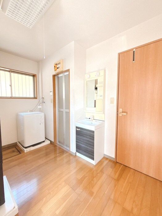 物件内観写真13　(洗面)