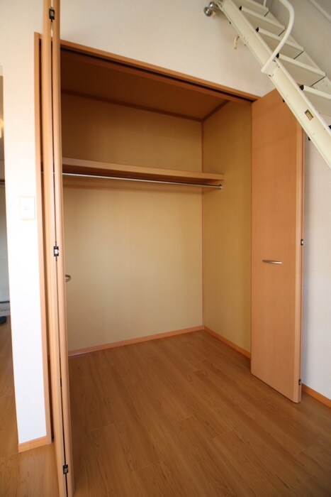 物件内観写真13　(収納)