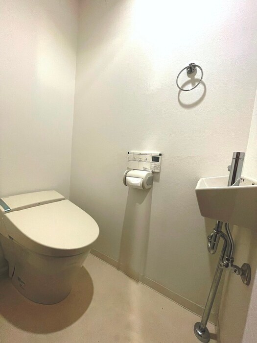 物件内観写真13　(トイレ)