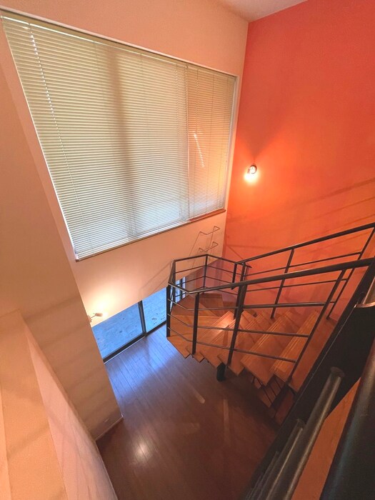 物件内観写真18　(廊下)