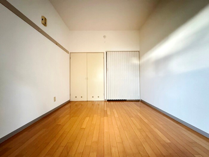 物件内観写真6　(居室)