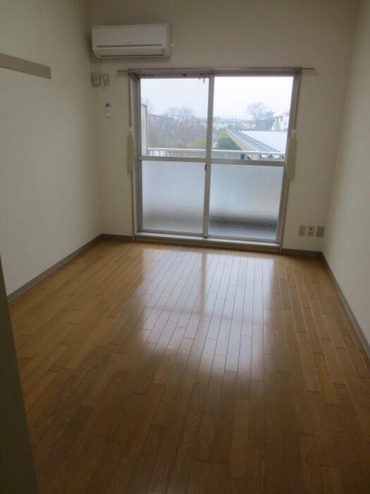 物件内観写真10　(居室)