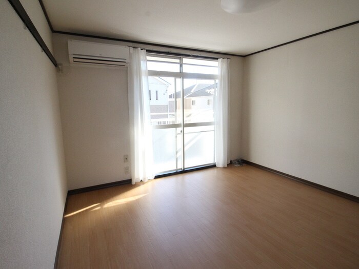 物件内観写真15　(居室)