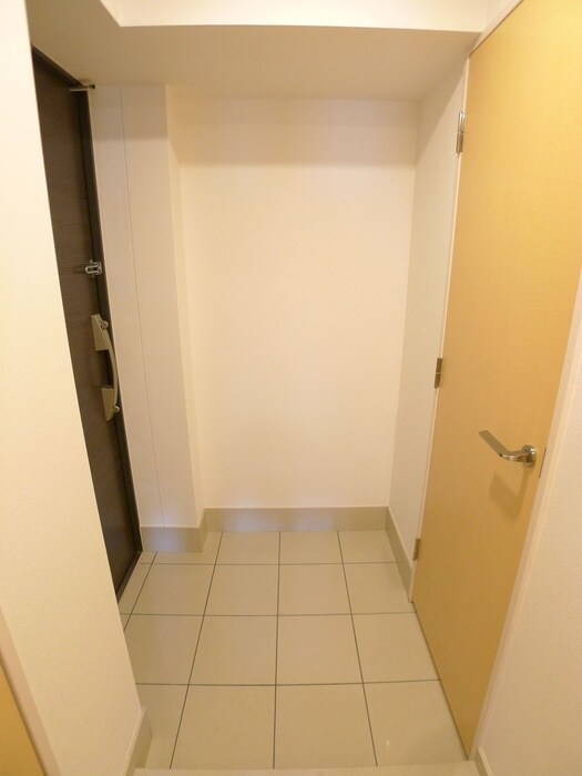 物件内観写真19　(玄関)