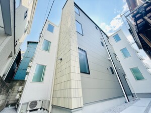 ローランギャロス四ツ木外観写真
