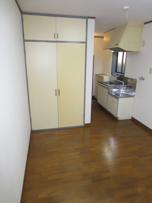 物件内観写真9　(居室)