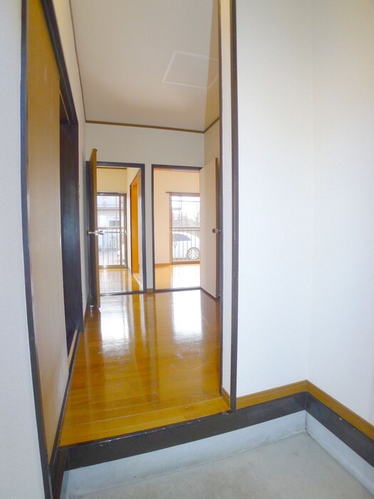 物件内観写真17　(廊下)