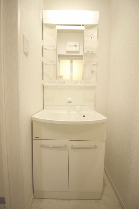 物件内観写真13　(洗面)
