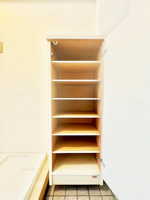 物件内観写真18　(靴箱)