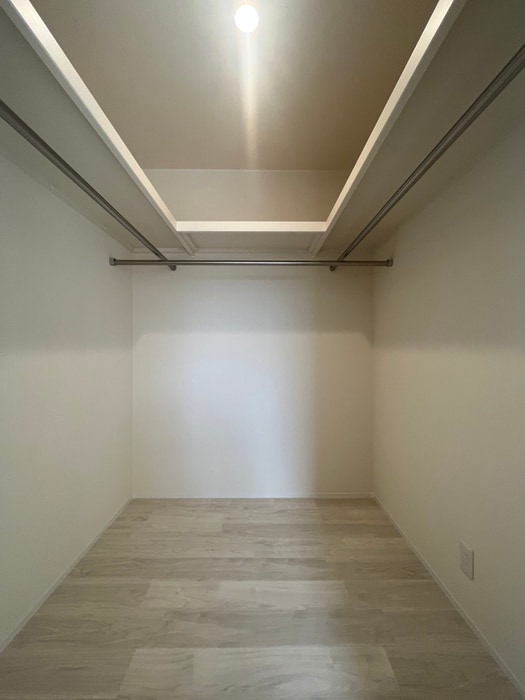 物件内観写真11　(収納)