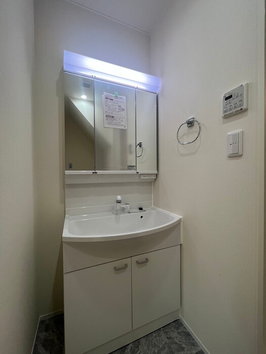 物件内観写真13　(洗面)