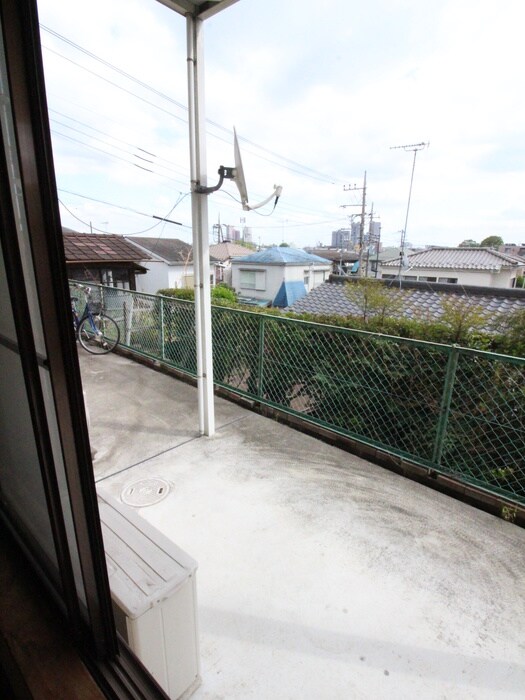 物件内観写真7　(室内からの展望)