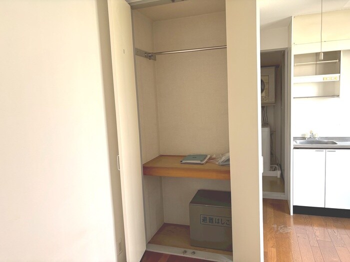 物件内観写真10　(収納)